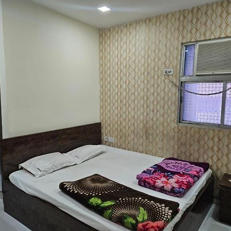 Hotel Elliot Comfort Inn Калькутта Экстерьер фото